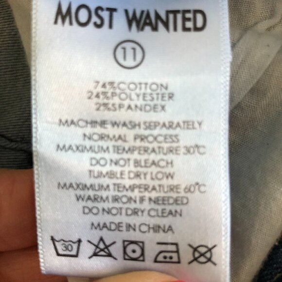 Most Wanted High Rise Slim Straight Leg Distressed  Denim Jeans Junior's Size 11 - Picture 11 of 13